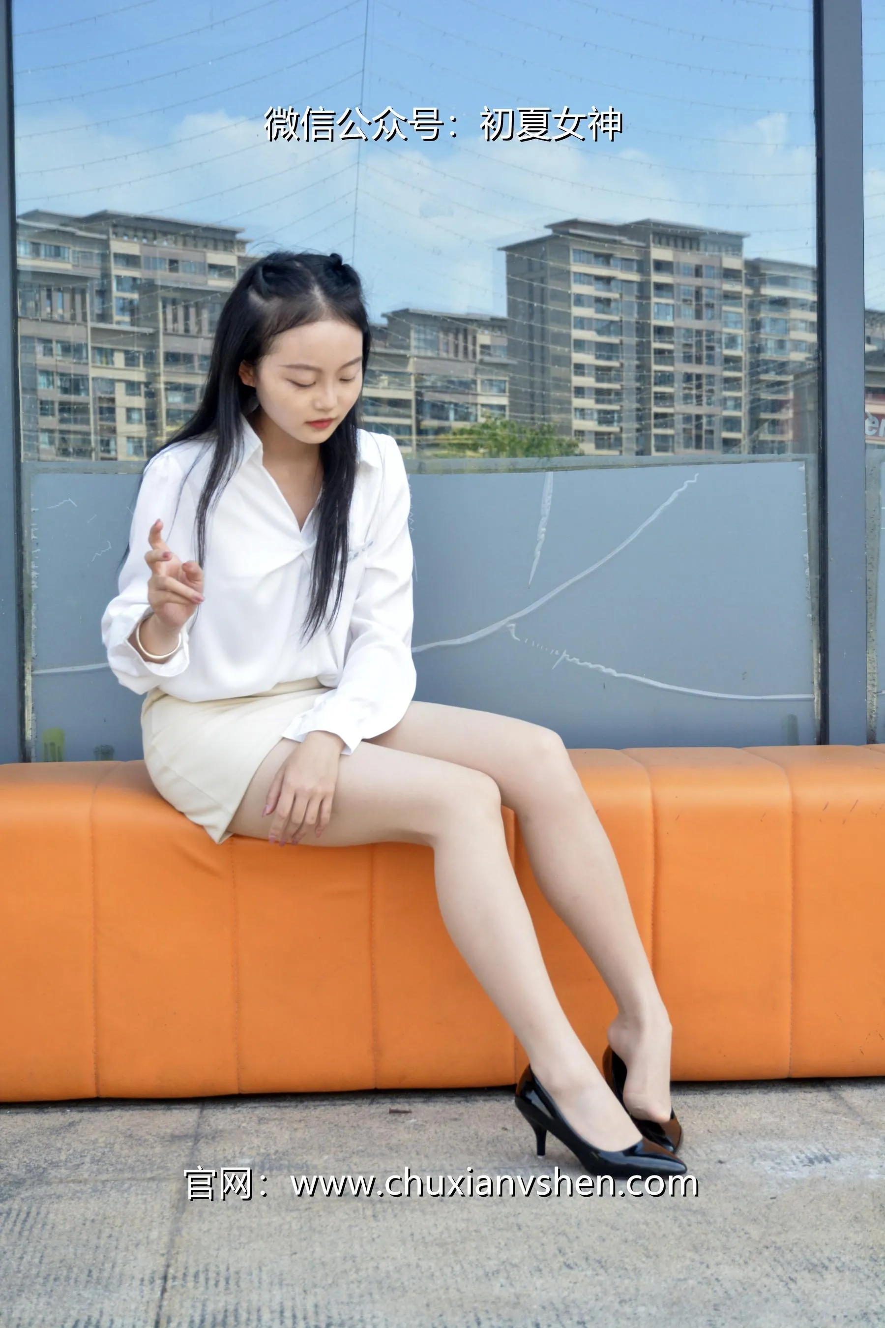 初夏女神 NO.035 双双 职场生涯 [140P]插图4